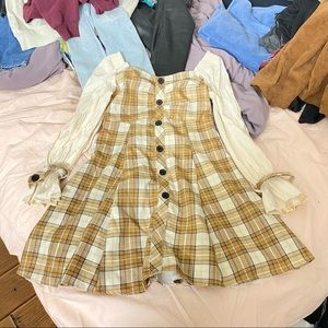 cute yellow sundress